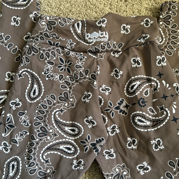 Booty by Brabants handkerchief legging NWOT - Picture 3 of 3